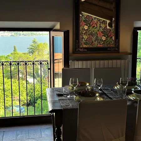 L'antico Borgo Кремия