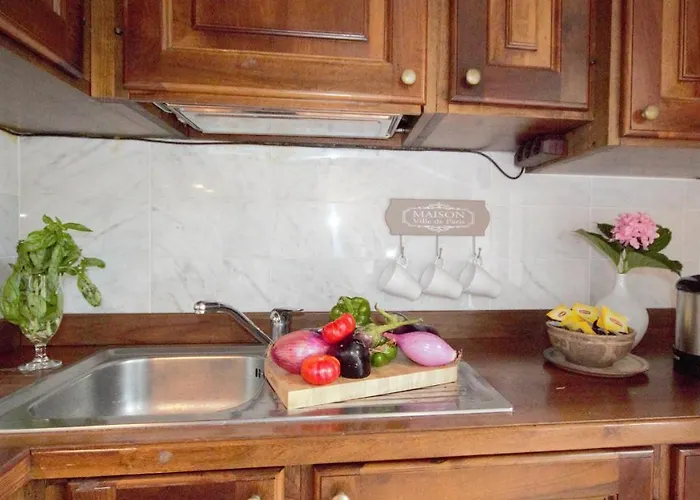 L'antico Borgo Кремия